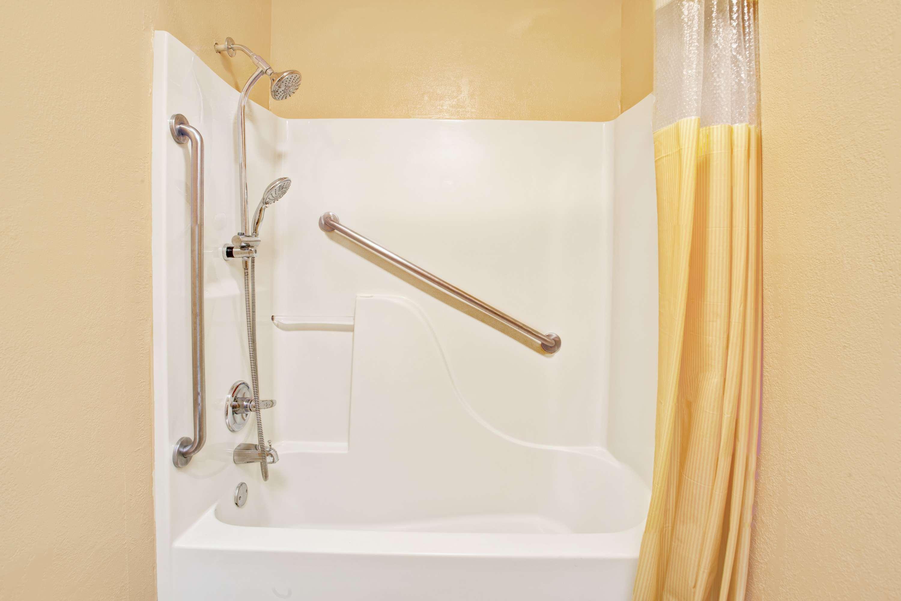 Days Inn By Wyndham Marietta White Water Exteriér fotografie